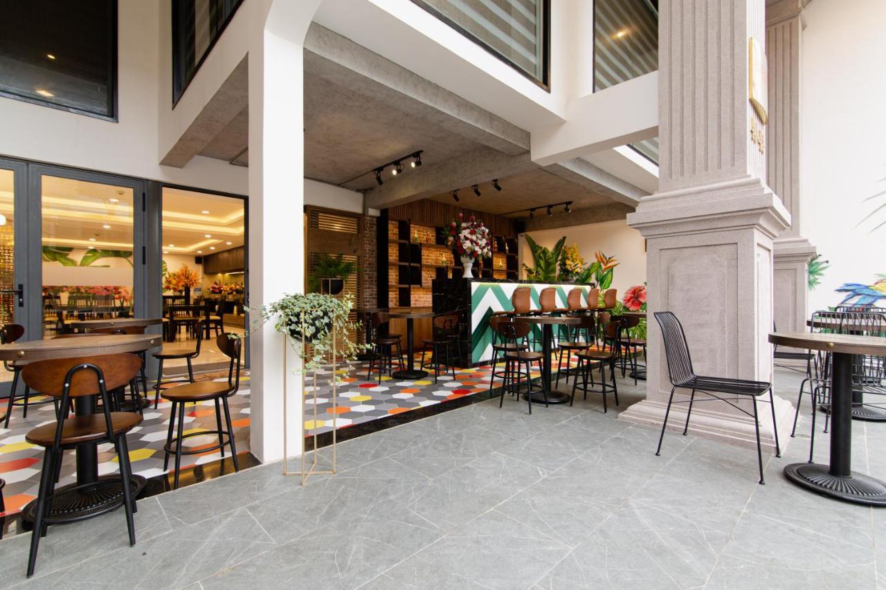 Emily Hotel & Apartment Дананг Экстерьер фото