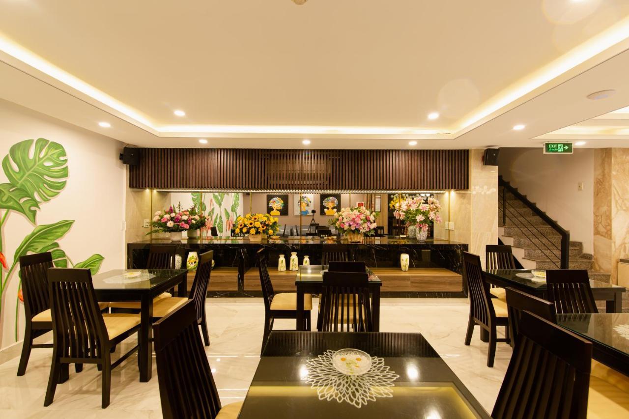 Emily Hotel & Apartment Дананг Экстерьер фото