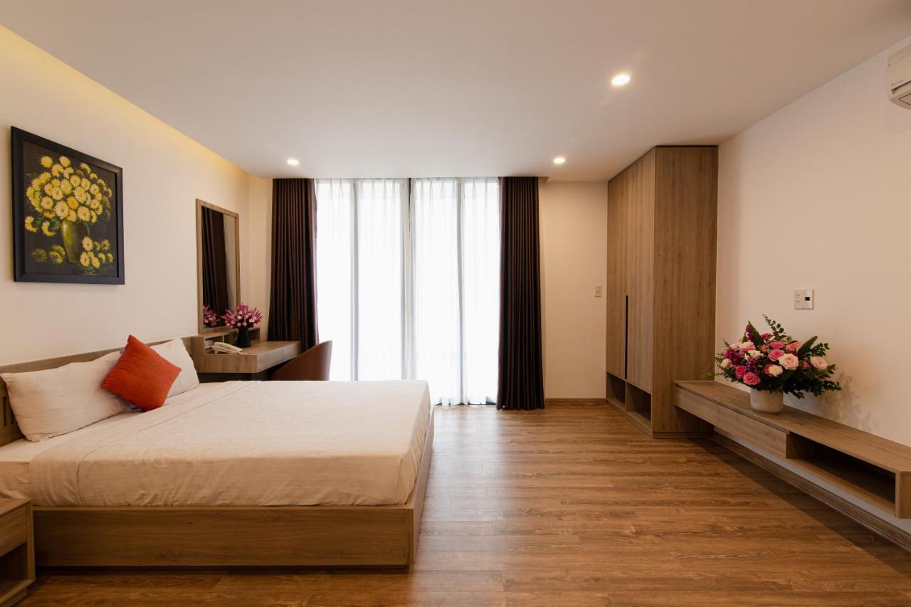 Emily Hotel & Apartment Дананг Экстерьер фото