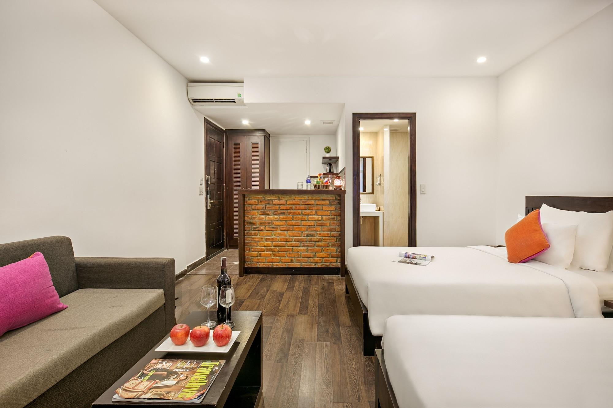 Emily Hotel & Apartment Дананг Экстерьер фото