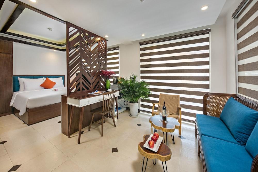 Emily Hotel & Apartment Дананг Экстерьер фото