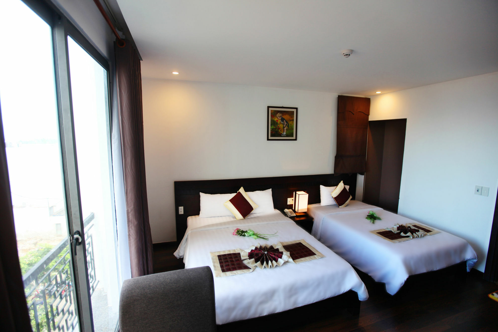 Emily Hotel & Apartment Дананг Экстерьер фото