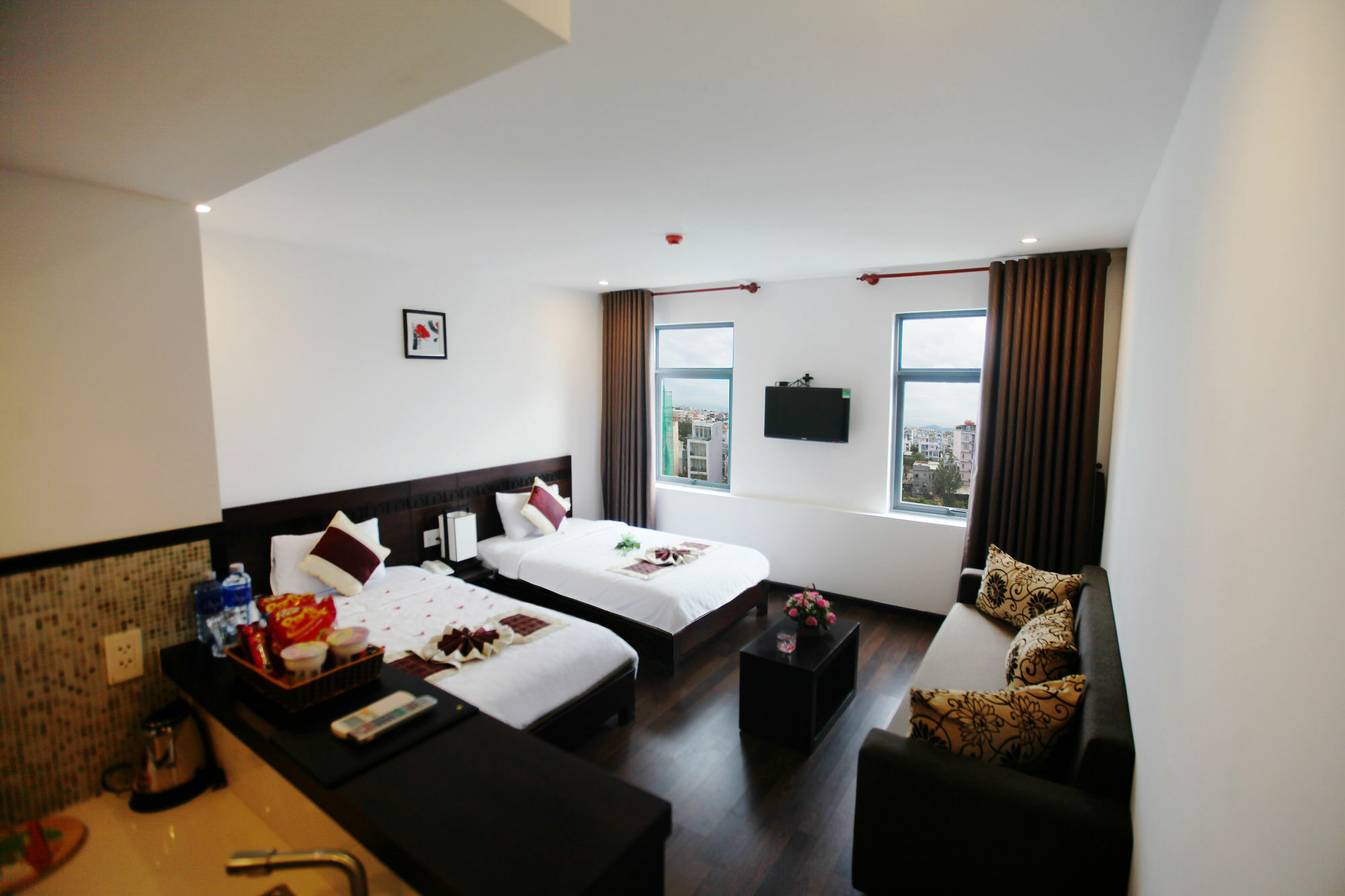Emily Hotel & Apartment Дананг Экстерьер фото