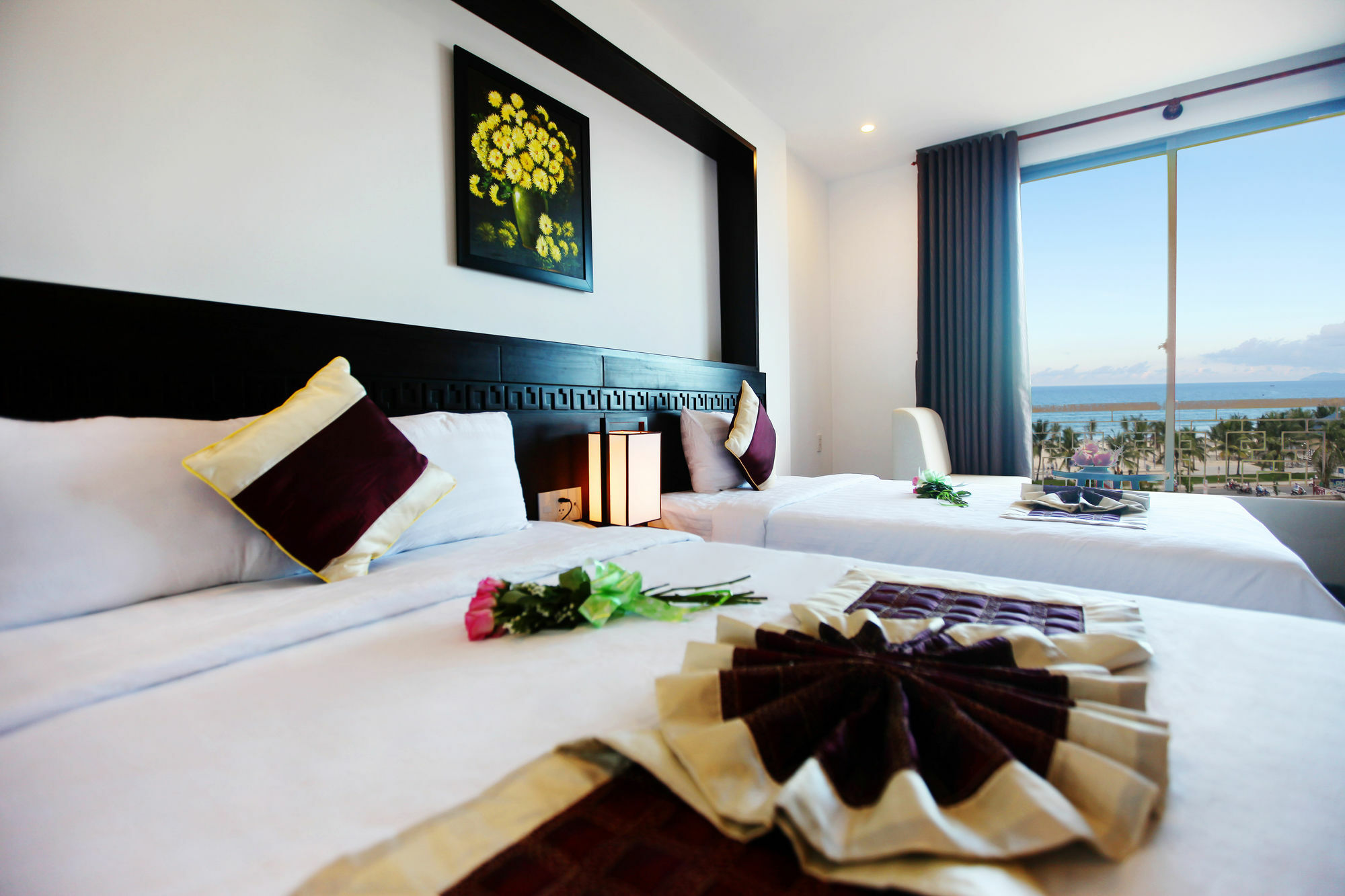 Emily Hotel & Apartment Дананг Экстерьер фото